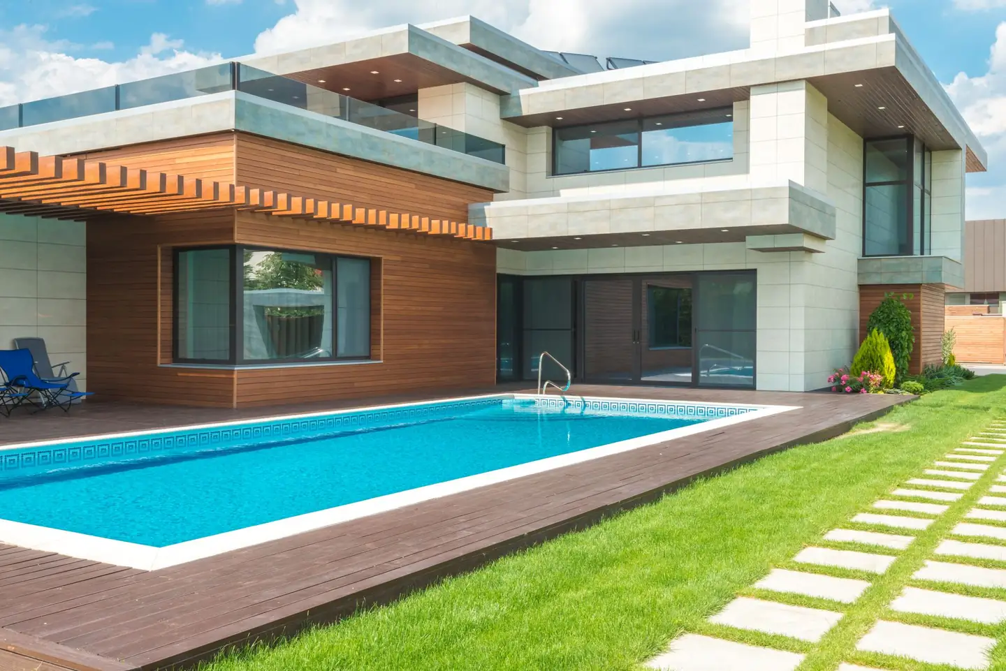 Swimming pool builders serving Maitland, NSW